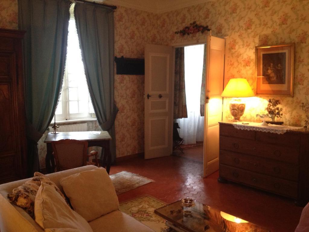 B&B Domaine Le Clos Du Pavillon Бриньйоль Номер фото