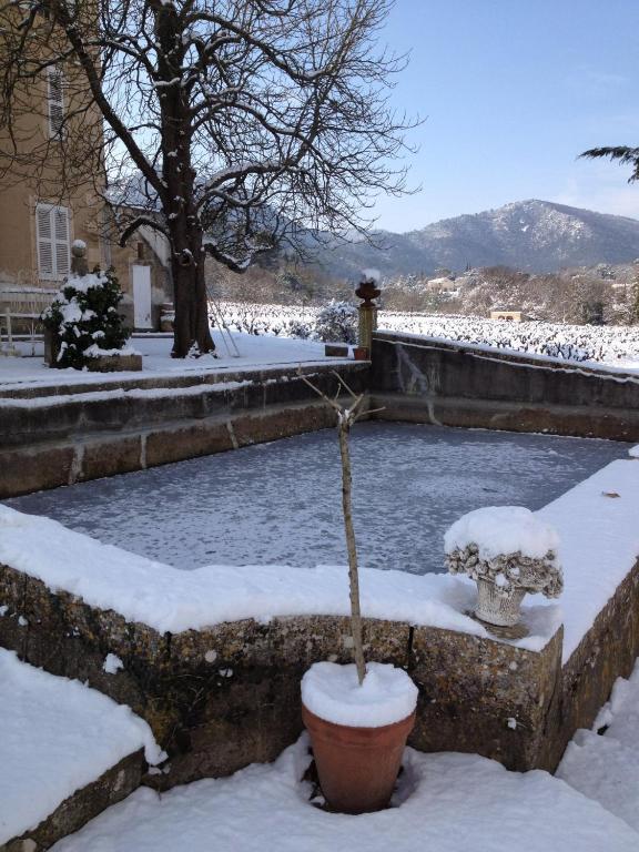 B&B Domaine Le Clos Du Pavillon Бриньйоль Екстер'єр фото